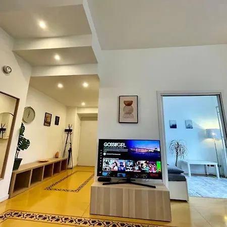 Corso Como - Rosales Apartment